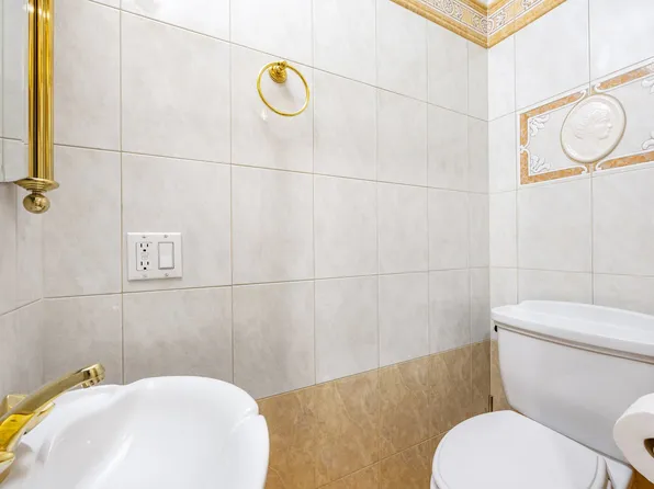 3821 Avenue S image 33 of 42