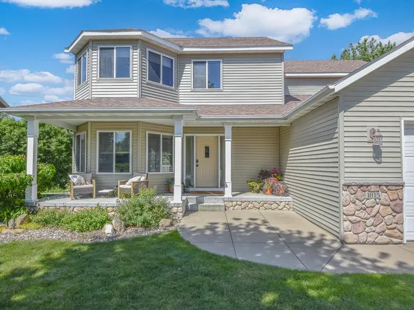 1815 Star Dr, Sauk Rapids, MN 56379