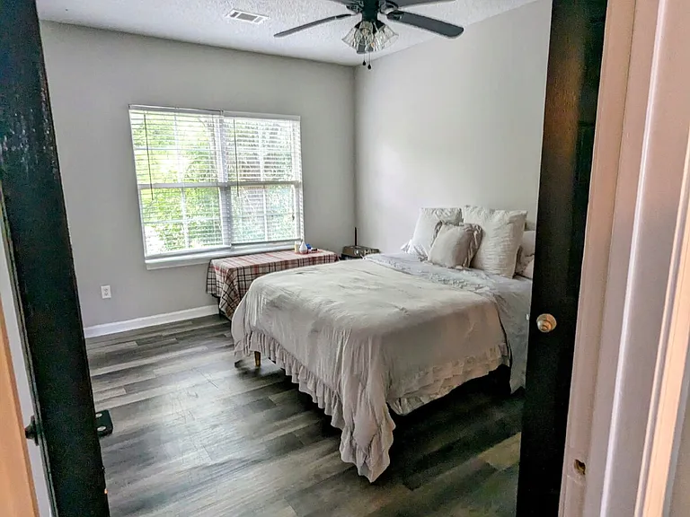 241 S Irwin St #29 — Photo 7