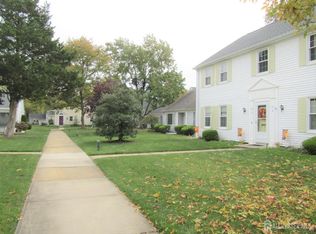 30 N Bradford Ln, Monroe Township, NJ 08831