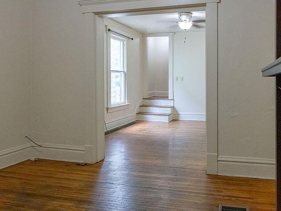 4th image of 2204-2206 N 4th St