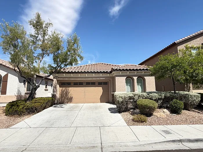 1057 Ambrosia Dr
