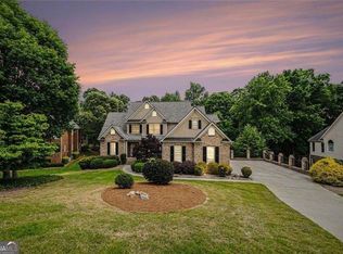4621 Chartwell Chase Ct, Flowery Branch, GA 30542
