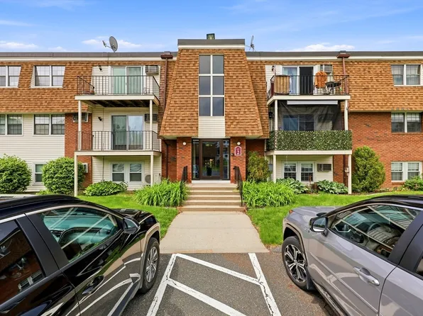 80 Damon Rd APT 2303, Northampton, MA 01060
