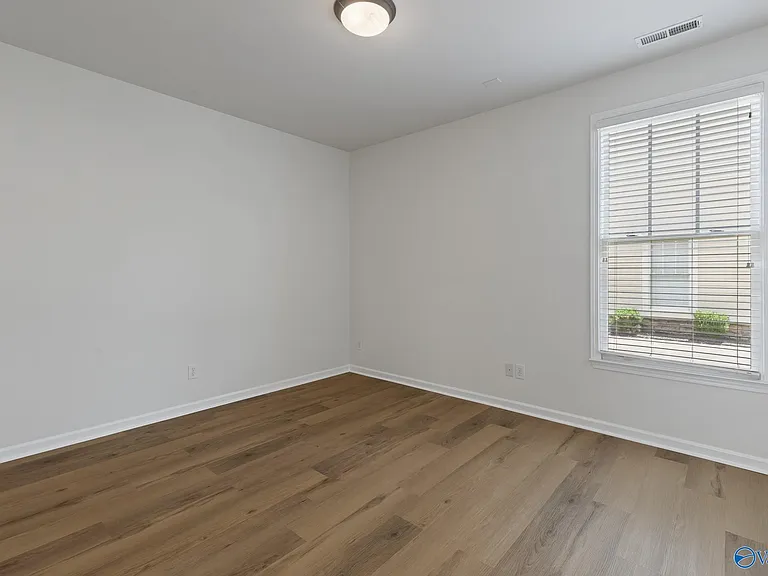 307 Acorn Grove Ln SW — Photo 12
