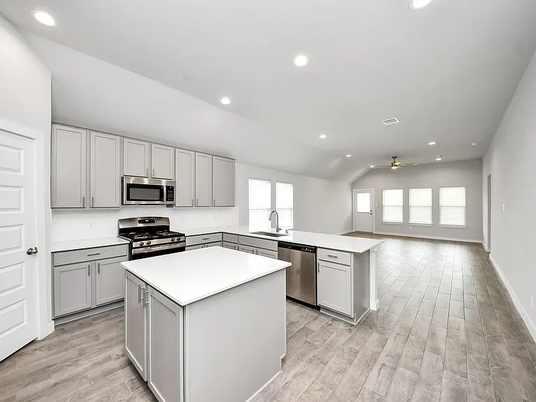 3335 Hackberry Tree Ln — Photo 15