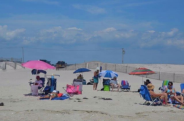 1st image of 10216 Rockaway Beach Blvd