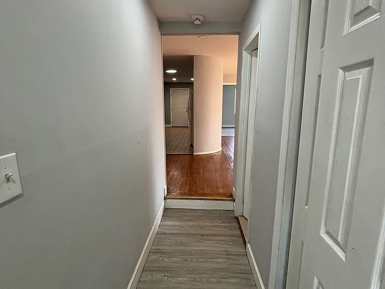 Brentwood Rd — Photo 21