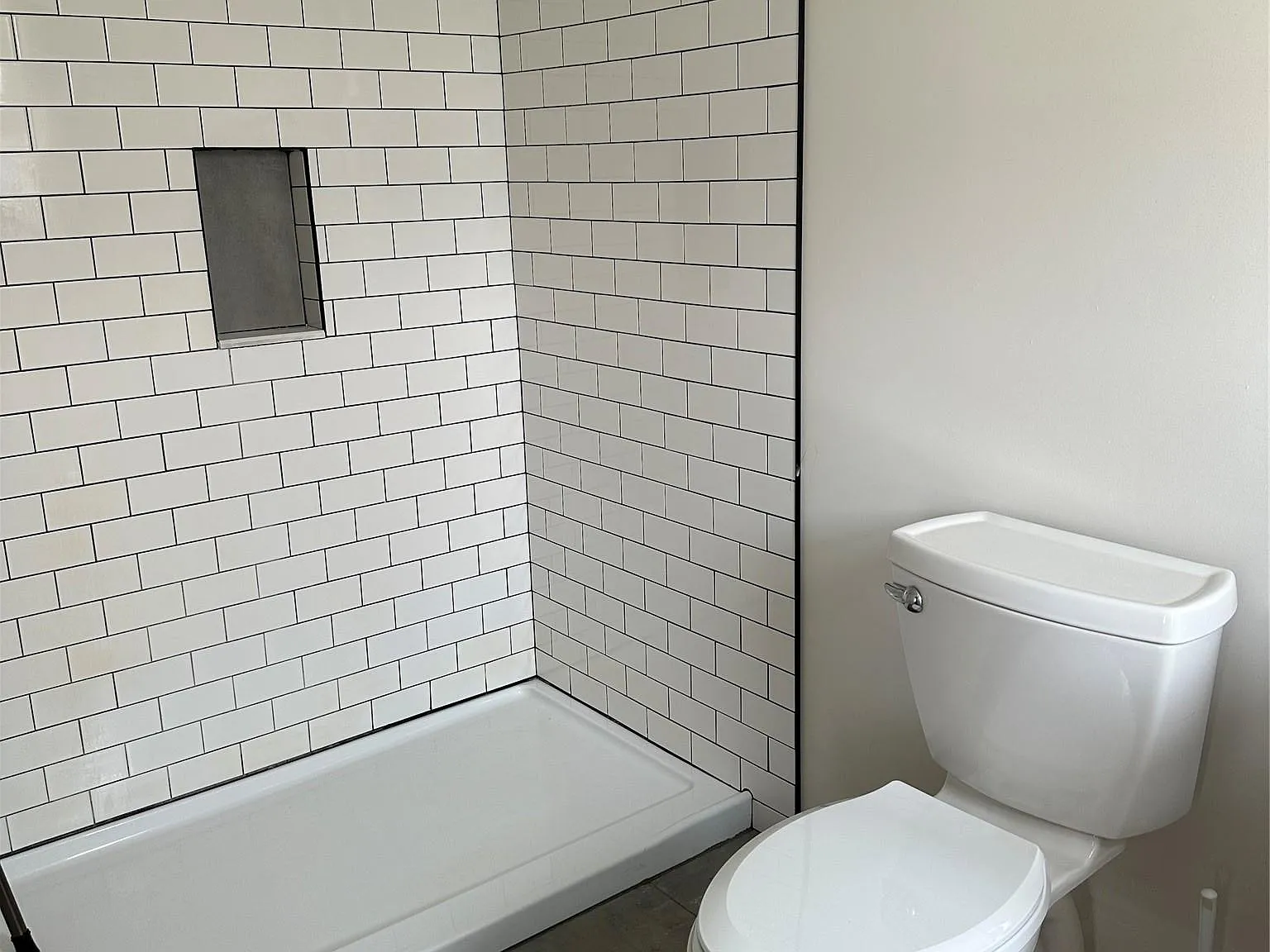 Studio, 1.0 bath, 4314 sqft, $1,500 — Photo 2
