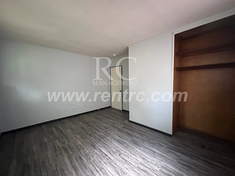 605 Pixley St — Photo 10