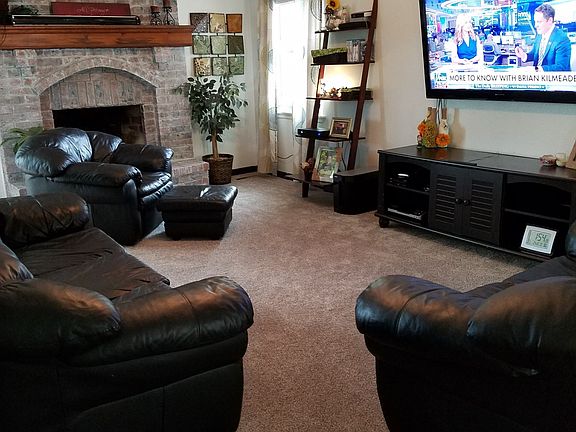 Family Room 1