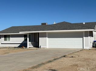 14945 Tonikan Rd, Apple Valley, CA 92307