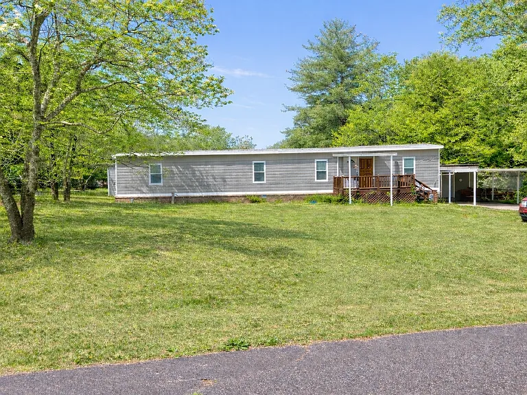 115 Ridgeway Ct — Photo 13