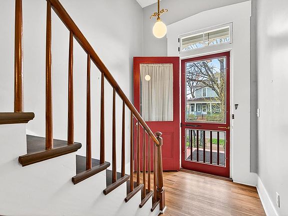 2nd image of 153 Caldwell St