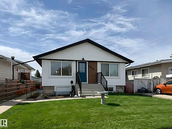 2nd image of 9020 152nd St