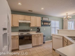 15 Avalon Ct, Simpsonville, SC 29681