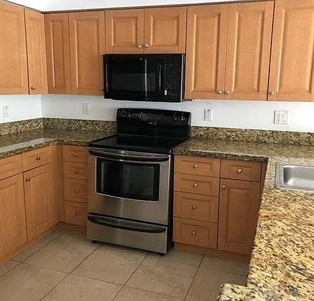 3rd image of 5221 Geneva Way APT 208