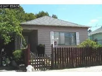 2628 34th Ave photo 1