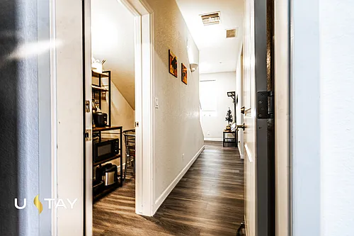 639 W Pepper Pl #101 Photo 1
