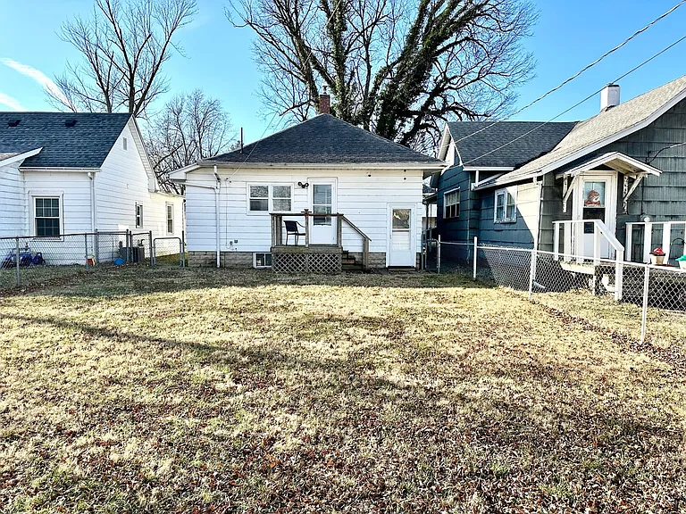 2503 Garfield Ave — Photo 16