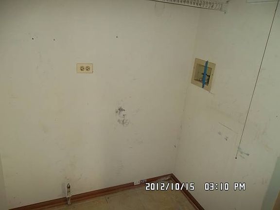 4th image of 309 Candlelight Ct #309