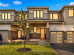 709 Derreen Ave, Ottawa, ON K2S2Z2