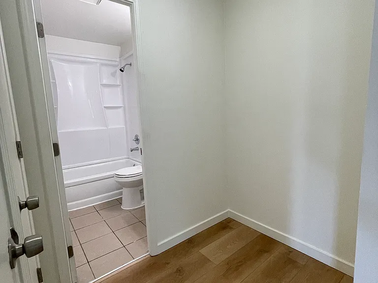 9306 Lewis Ave — Photo 8