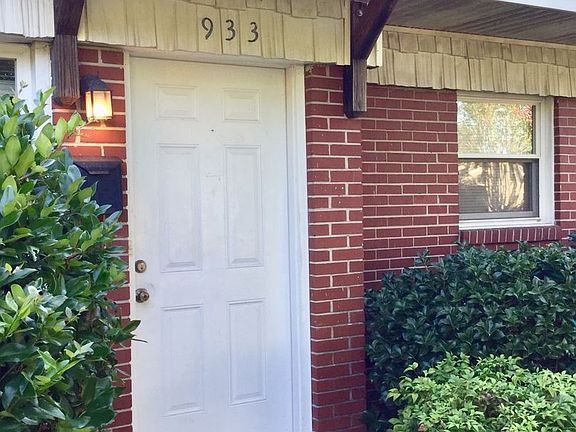 2nd image of 933 Aragona Blvd