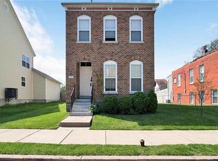 2740 Rutger St, Saint Louis, MO 63104