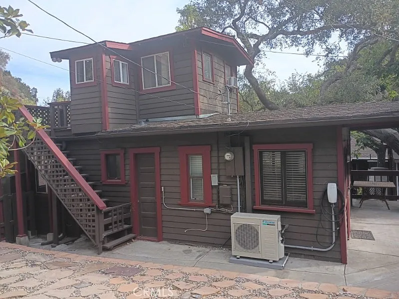 2 bed, 1.5 bath, 558 sqft, $3,400 — Photo 4