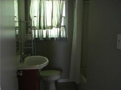 5th image of 142 Rosewood Dr