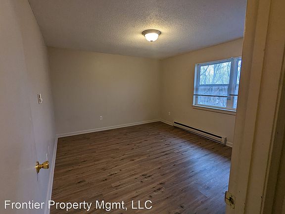 5th image of 2901 Lawnridge Ct APT D