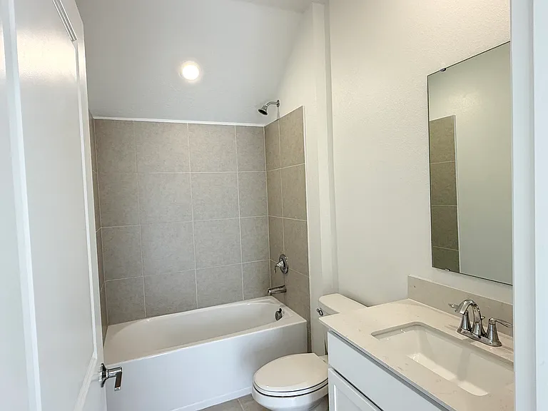 749 Honeyrock St — Photo 9
