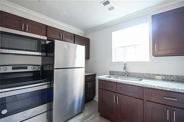 2 bed, 1.0 bath, 500 sqft, $1,150 — Photo 3