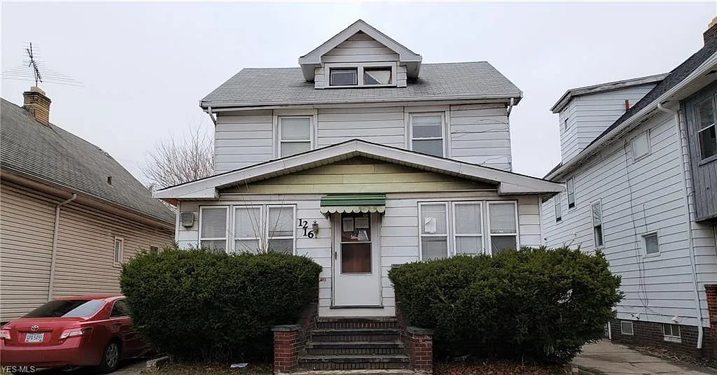 1216 E 173rd St photo 1