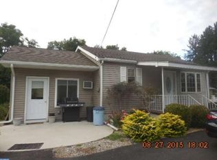 395 Park Rd, Fleetwood, PA 19522