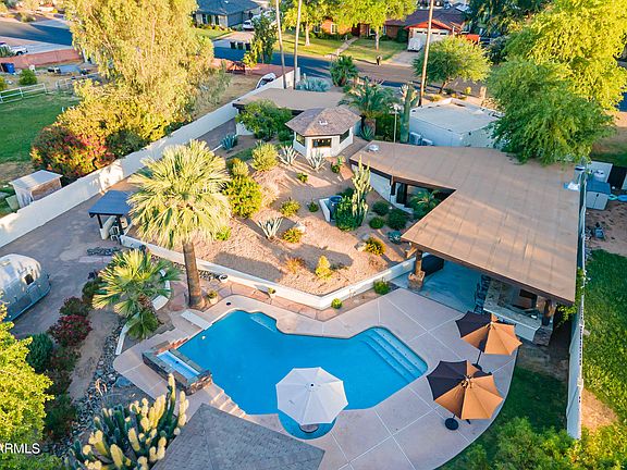 4th image of 448 E BARBARITA Avenue
