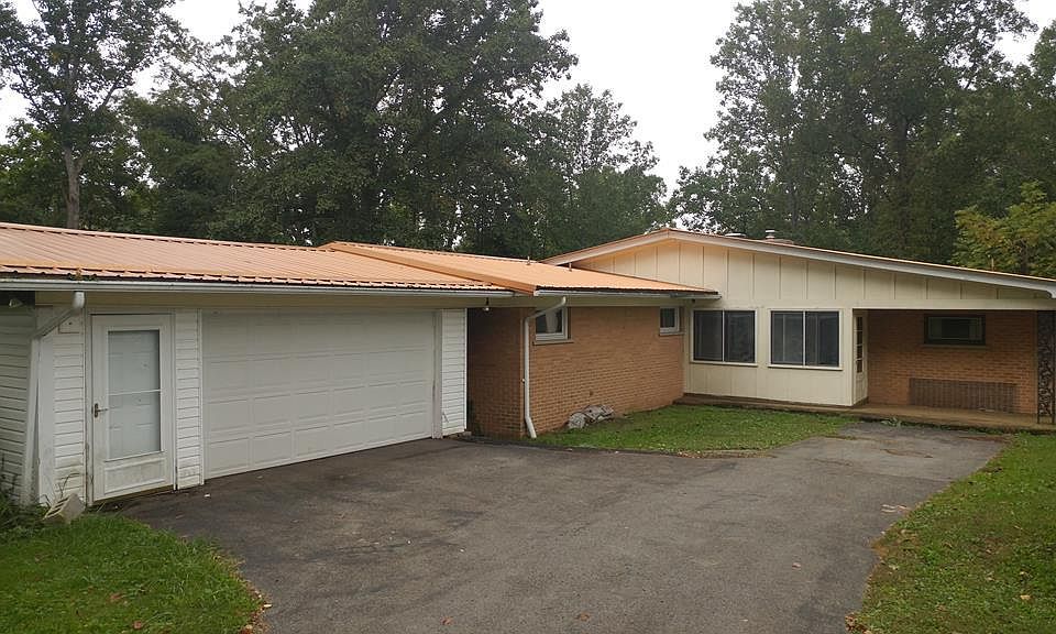 1st image of 200 Slaven Ln