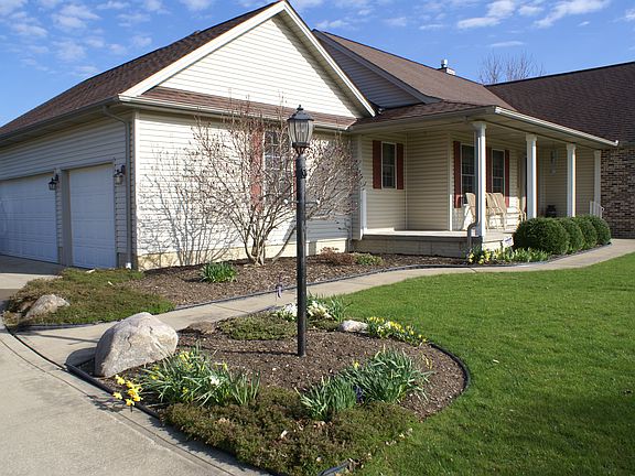 2nd image of 10687 Bridle Path