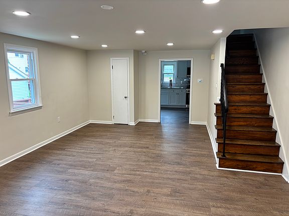 5th image of 114 Green St