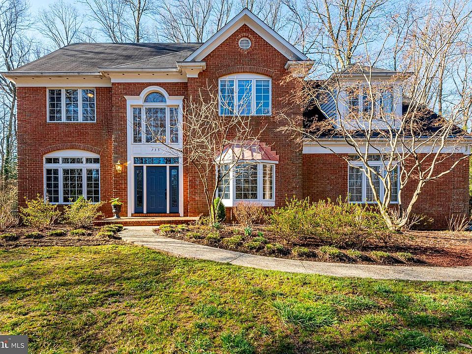 1st image of 735 N Holly Dr