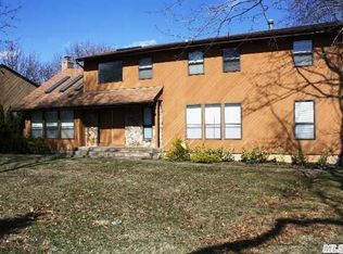 144 Reservoir Ave, Northport, NY 11768