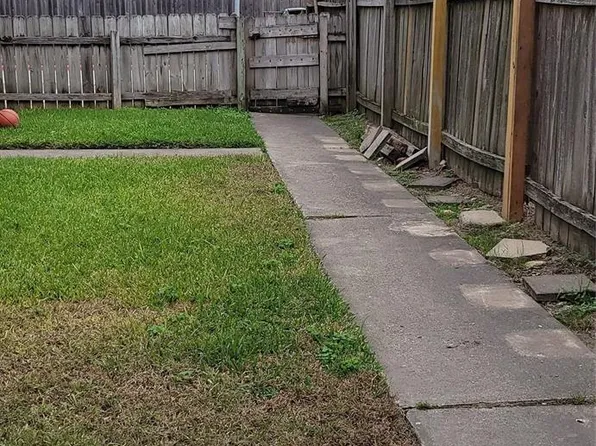 502 Sammon Dr, Humble, TX