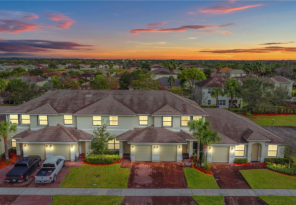 1st image of 9859 E Villa Cir