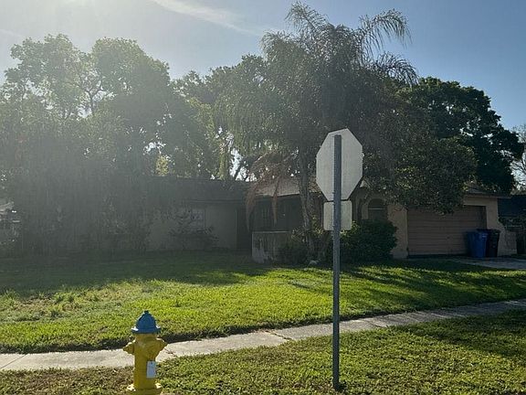 3rd image of 917 Winchester Ct