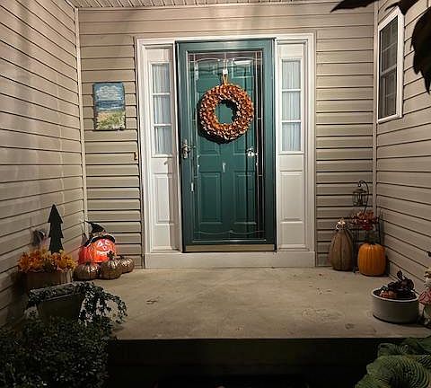 5th image of 34487 Michelle Dr