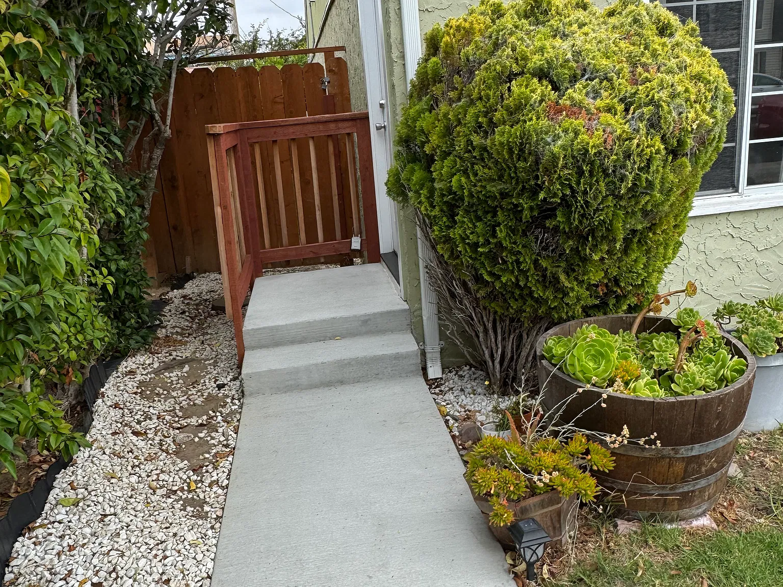 1 bed, 900 sqft, $1,400 — Photo 2