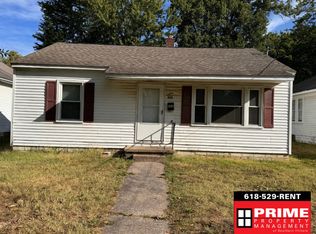 806 W Schwartz St, Carbondale, IL 62901