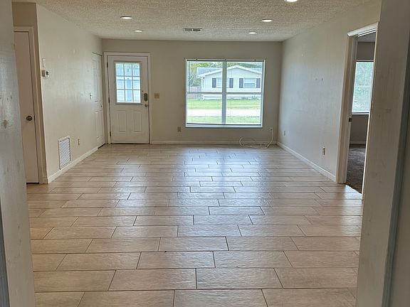 3rd image of 2638 Beal St