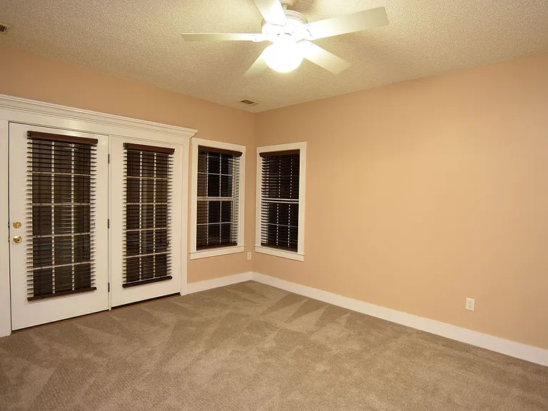 362 Bristol Way — Photo 12